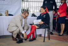 Benefició el Gobierno de Parral a más de 16 mil estudiantes con calzado y uniformes gratuitos