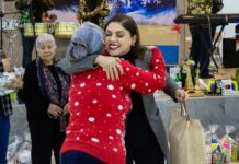 Convive alcaldesa Miriam Soto con grupos de 3era edad y maestros jubilados de Meoqui en posada