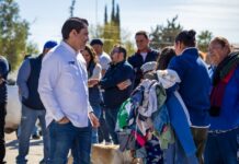 Resulta un éxito Ropatón de Roberto Carreón en apoyo a las familias de colonia Hidalgo