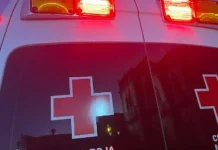 Joven se lanza de puente y sobrevive de milagro