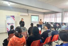 Llevan a adolescentes de Meoqui plática sobre “Manejo de Emociones”
