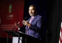 Participa Cruz Pérez Cuéllar en encuentro empresarial en El Paso