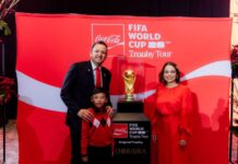 Celebra Marco Bonilla llegada del Trofeo de la Copa Mundial de la FIFA a Chihuahua