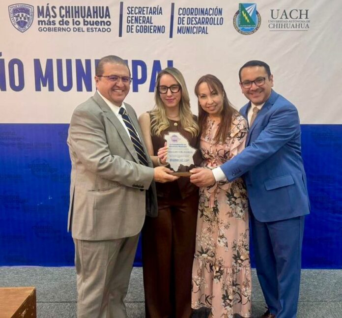 Reconocen liderazgo del alcalde Salvador Calderón por resultados en mejora municipal