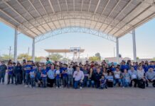 Alcalde de Delicias entrega útiles, uniformes y tenis a 10 mil estudiantes en coordinación con el Estado