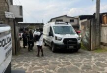 Muere bebé al caer en cisterna en CDMX; su hermanito intentó rescatarla