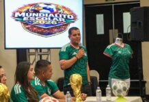 Invita Valenciano a escuelas de Delicias a sumarse al Mundialito Escolar 2026