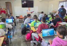 Cumple Marco Bonilla con escuelas; equipan planteles con Programa Escuelas Competitivas