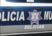 Dos menores resultan lesionados tras volcar en motocicleta rumbo a la presa “Las Vírgenes”