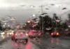 Ligera lluvia sorprendió en el Centro de Chihuahua capital el miércoles por la noche