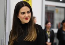 Ordena IEE a Andrea Chávez quitar pintas de bardas