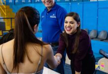 Realiza Miriam Soto segunda entrega de Becas Universitarias