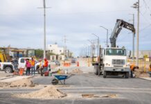 Supervisa Jesús Valenciano avance del 90% en pavimentación de la avenida Fernando Baeza
