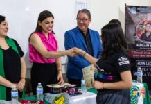 Participa Miriam Soto en cierre del Plan Lector del COBACH 26 de Lázaro Cárdenas