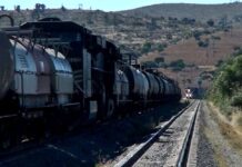 Hallan seis cuerpos dentro de un tren de carga en Texas