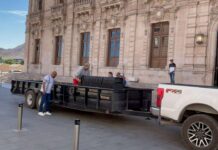 Blindan Palacio de Gobierno de Chihuahua ante marcha de Morena