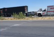 Mujer pierde la vida en choque contra tractocamión en la carretera Federal a la altura del hotel Kavia