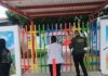 Muere niño de 6 años tras colapsarle estructura de columpio en jardín de niños