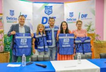 Entrega DIF Delicias chalecos a Red de Terapeutas para identificarse y atender emergencias