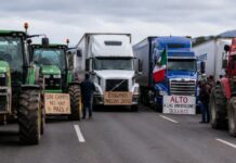 Amenazan transportistas y agricultores con bloquear sedes mundialistas