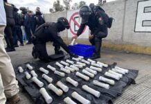 Hallan 59 explosivos caseros en autobús de Ayotzinapa; SSC mantiene operativo en caseta Tlalpan
