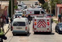 Muere hombre aplastado por camioneta mientras la reparaba en Parral