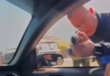 Separan del cargo a comandante de Tránsito por apuntar con arma a automovilista