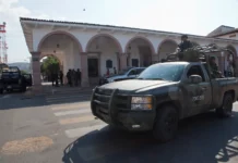 Reportan dos explosiones de minas terrestres en Michoacán; hay un jornalero y un soldado heridos