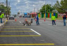 Inician municipio trabajos de pintura vial en la avenida Octava Sur en Delicias
