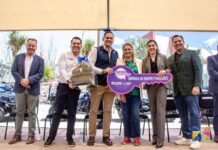 Entrega Maru Campos a DSPM Meoqui patrullas, cuatrimotos y uniformes