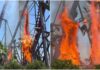 Captan inicio de incendio bajo montaña rusa en parque Six Flags de Los Ángeles