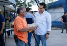 Numerosas familias hacen del Mercarreón un éxito en el Fracc. La Labor