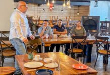 Fortalece Turismo de IDEA Delicias la calidad en el servicio de mesa