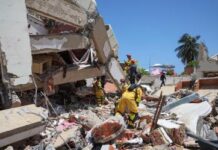 Rescatan con vida a hombre tras 8 días bajo escombros en Venezuela