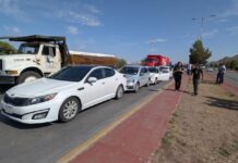 Mega carambola de seis vehículos deja solo daños materiales en Chihuahua