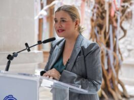 Maru Campos exige compromiso permanente del IMSS y revela deuda de 300 mdp