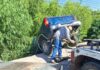 Termina camioneta dentro de canal tras perder el control en Chihuahua capital