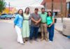 Entrega Fito Gardea Tinacos a bajo costo para fortalecer el almacenamiento de agua en los hogares