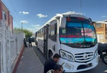 Muere pasajero de 82 años dentro de camión en Chihuahua