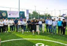 Recibe Miriam Soto dos canchas del Mundial Social para Meoqui