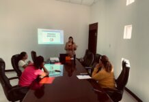 Fortalece Saucillo a las familias con taller de Crianza Afectiva