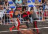 Disfrutan cientos de familias función de lucha libre en el Gimnasio Municipal de Delicias