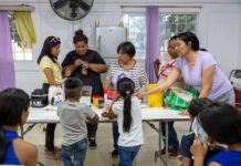 Prioriza Jesús Valenciano la atención digna a familias y grupos vulnerables