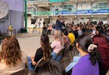 Cierra Conalep Delicias actividades de aniversario con conferencia motivacional del Dr. Fernando Mata