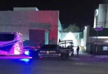 Muere hombre afuera de la Clínica 11 del IMSS en Delicias; llegó sin signos vitales