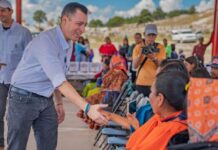 Entregó Colosio paquetes nutricionales a niños de la Sierra