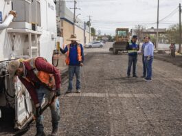 Continúa pavimentación en Delicias; supervisa Jesús Valenciano rehabilitación de la avenida Tercera Oriente