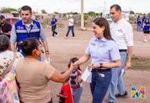 Casa por casa, Miriam Soto escucha y atiende a las familias de Lázaro Cárdenas con el Programa 24 Horas
