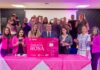 Presenta alcalde Salvador Calderón la Tarjeta Rosa; ofrecerá descuentos en servicios de salud para mujeres parralenses