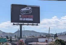 Reaparece espectacular con ataúd y leyenda contra Morena en Chihuahua